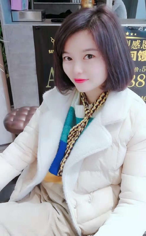 认真的雪的第一张照片--盐城相亲服务中心