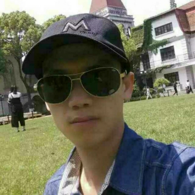 龙小华的第一张照片--盐城相亲服务中心