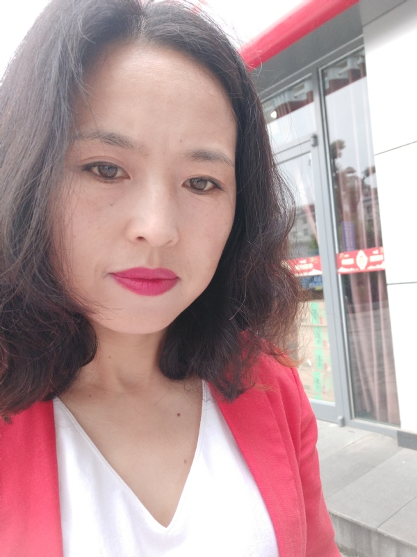 枫叶飘零的第一张照片--盐城相亲服务中心