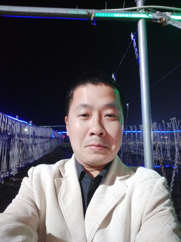 阿峰的第一张照片--盐城相亲服务中心