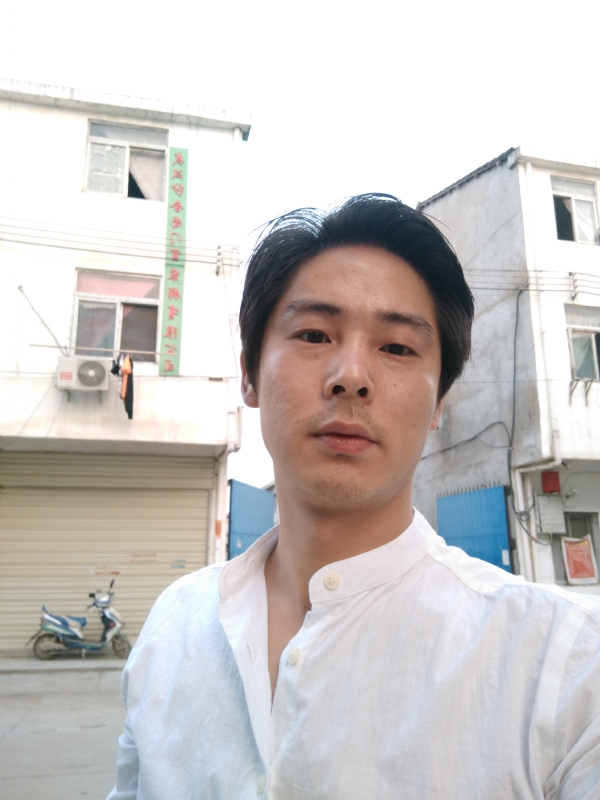 峰哥的第一张照片--盐城相亲服务中心