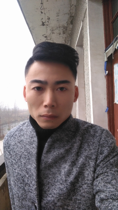 谁伴我闯荡的第一张照片--盐城相亲服务中心