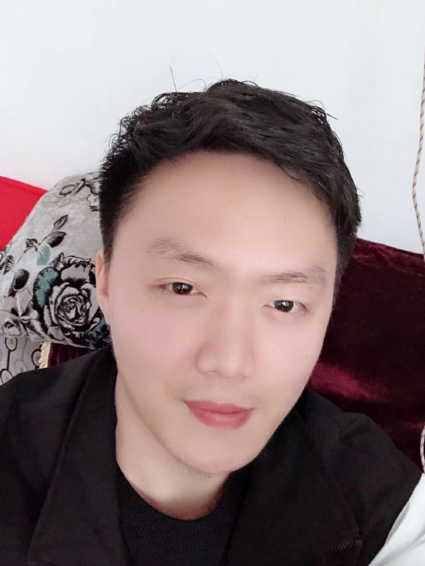 执迷的鲸鱼的第一张照片--盐城相亲服务中心