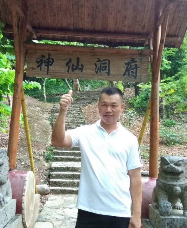 强仔的第一张照片--盐城相亲服务中心