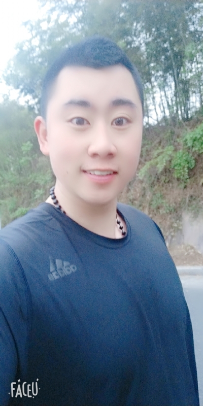 帅小伙的第一张照片--盐城相亲服务中心