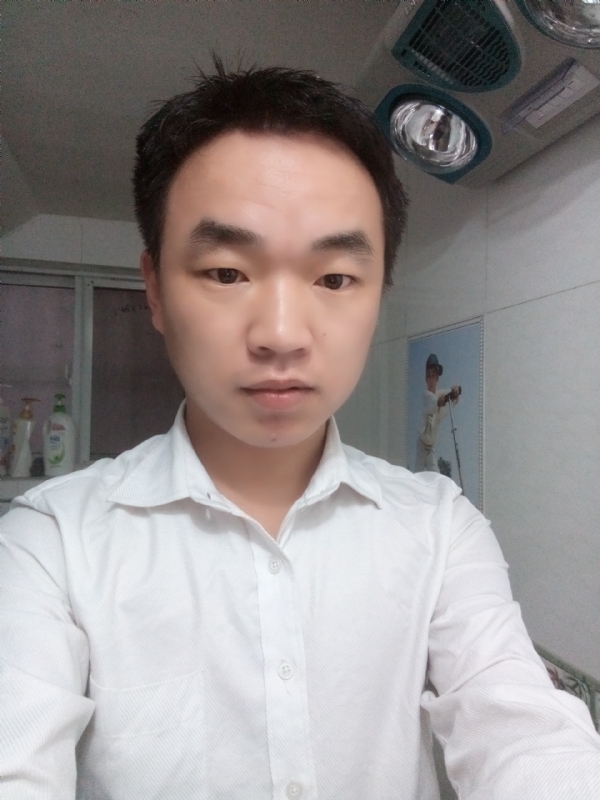 夜凉露沾衣的第二张照片--盐城相亲服务中心
