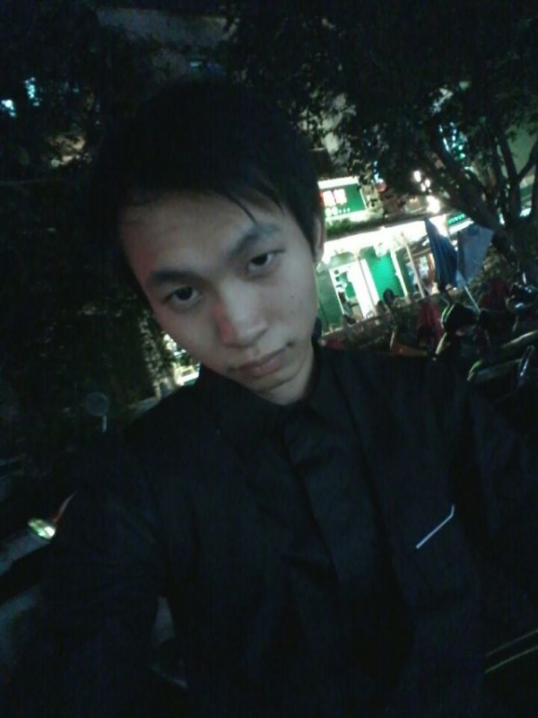 瞬间回眸的第一张照片--盐城相亲服务中心