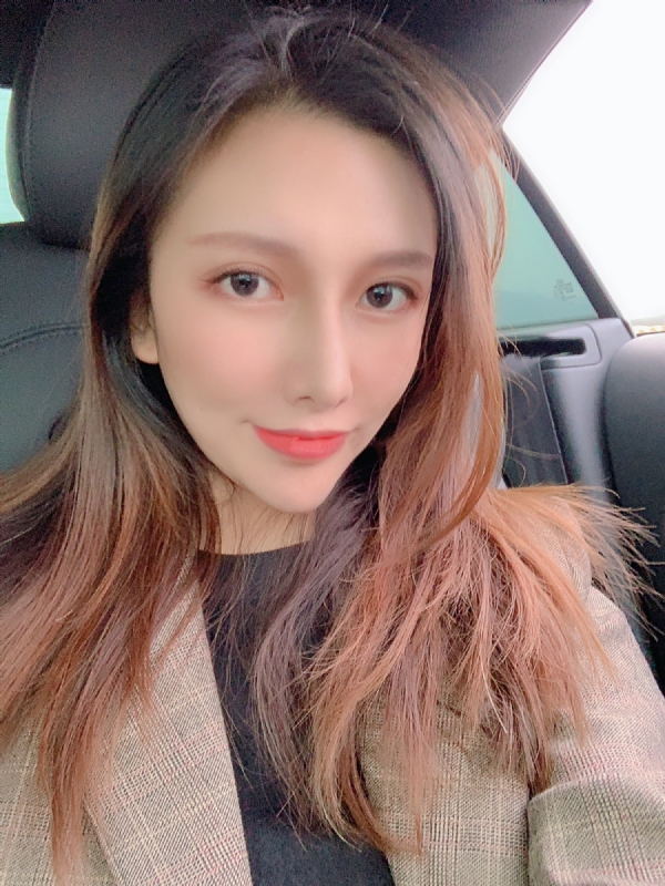 李岚Lancy的第一张照片--盐城相亲服务中心