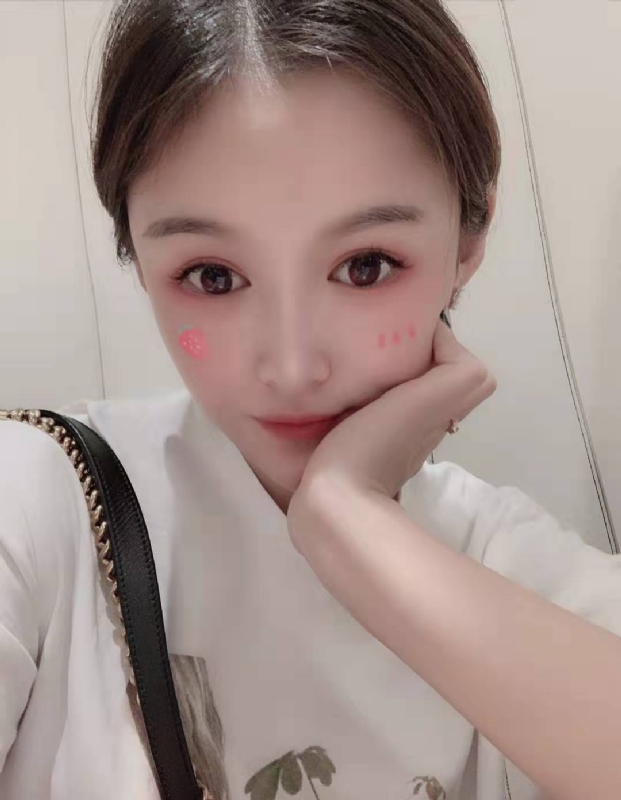 fei菲儿的第一张照片--盐城相亲服务中心