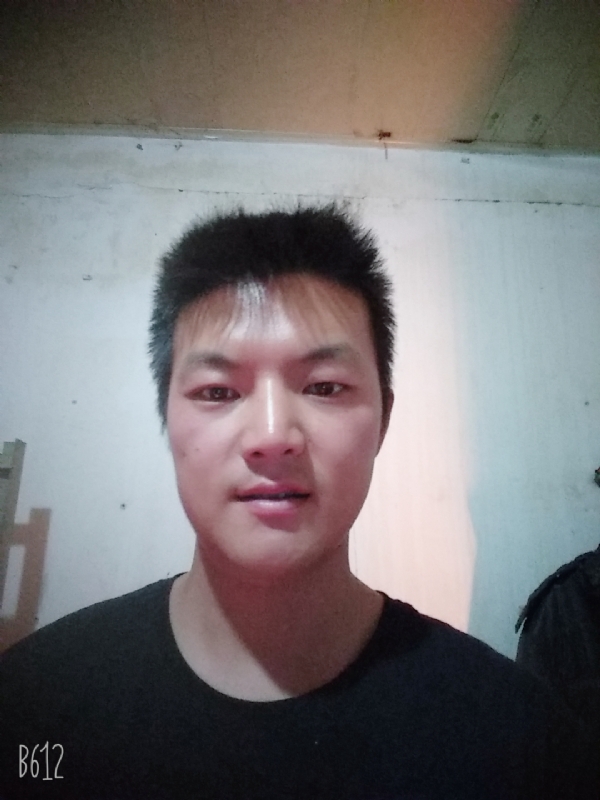 风轻云淡的第一张照片--盐城相亲服务中心