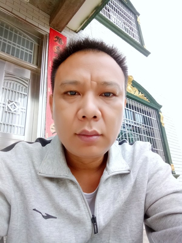 随缘的第一张照片--盐城相亲服务中心