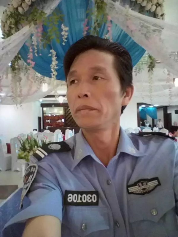 卧窗听雨的第二张照片--盐城相亲服务中心