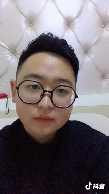 杰森的第一张照片--盐城相亲服务中心