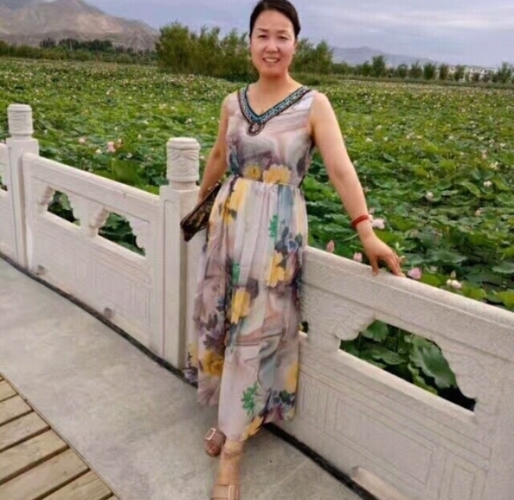 红叶的第一张照片--盐城相亲服务中心