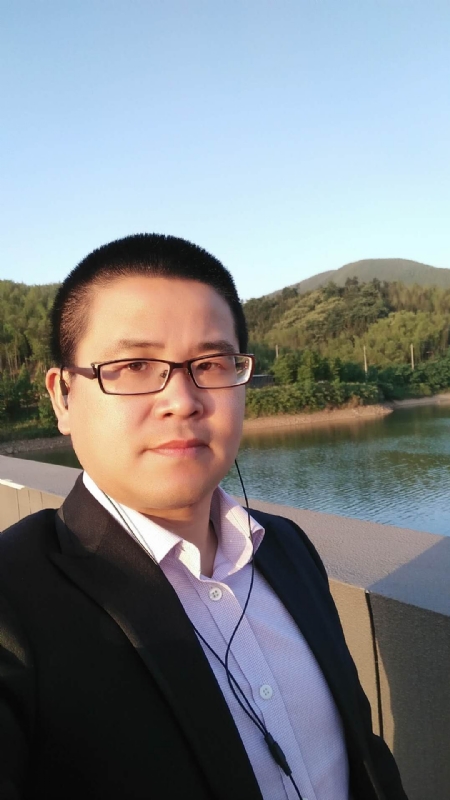 顾律师的第三张照片--盐城相亲服务中心