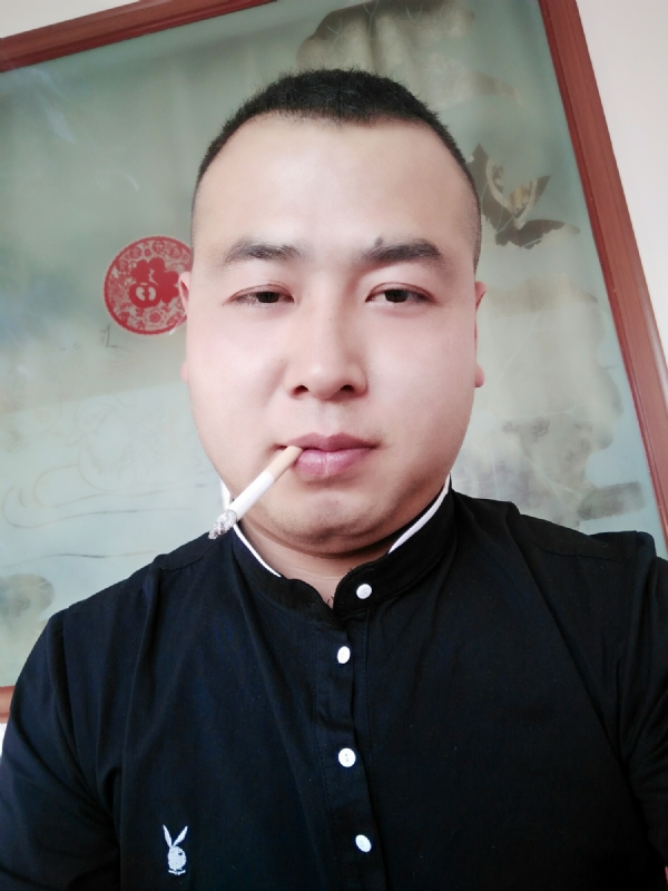 贰爺的第一张照片--盐城相亲服务中心