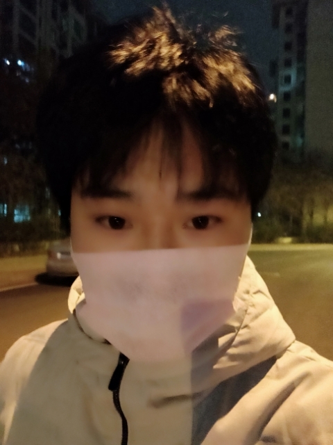 偏丶执的第一张照片--盐城相亲服务中心