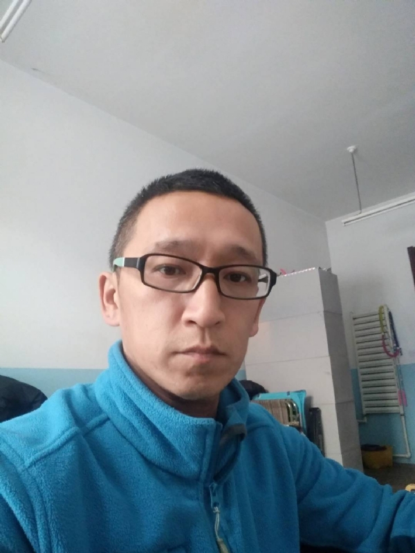晓峰的第三张照片--盐城相亲服务中心