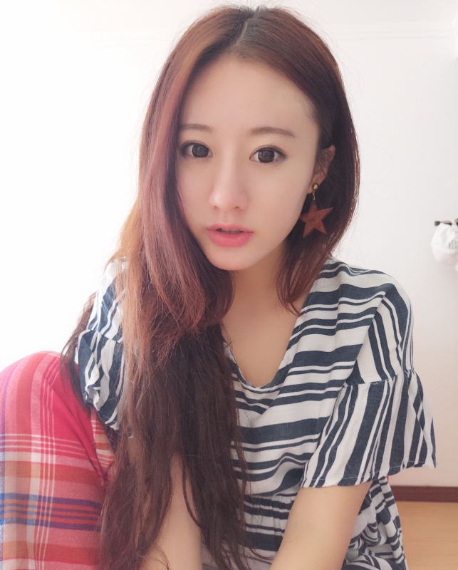 妮妮的第二张照片--盐城相亲服务中心