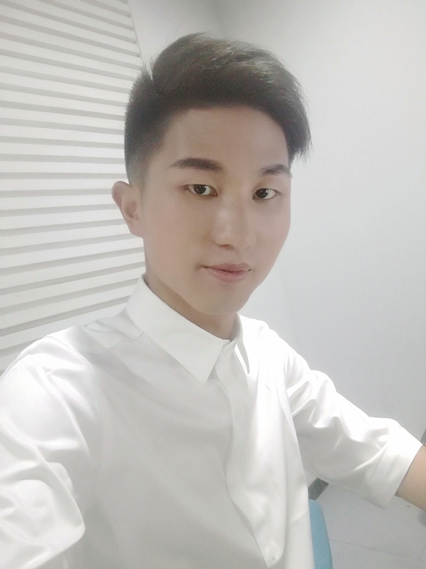 MrLi的第二张照片--盐城相亲服务中心