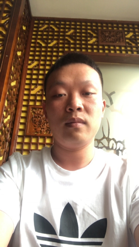 唐子龙的第一张照片--盐城相亲服务中心
