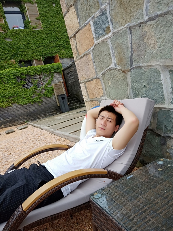 真心寻找另一半的第一张照片--盐城相亲服务中心