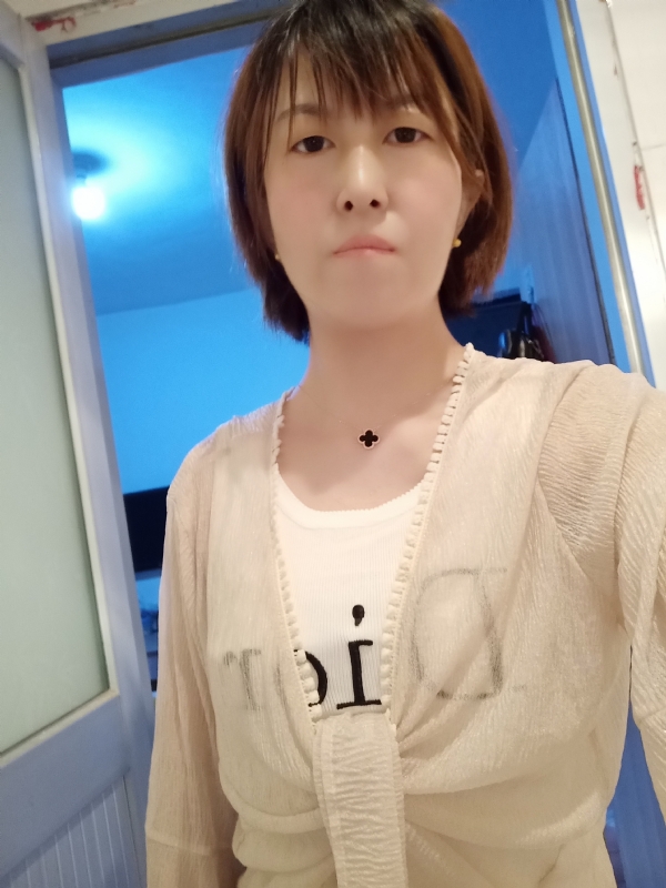 芬儿的第四张照片--盐城相亲服务中心