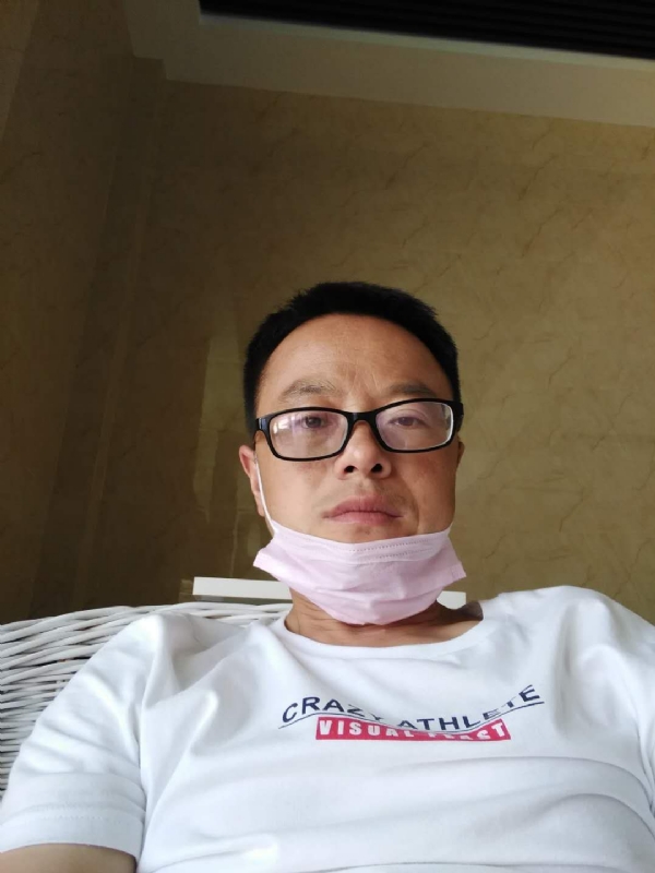 小马奔腾的第一张照片--盐城相亲服务中心