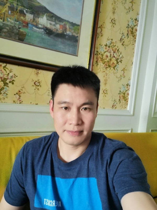 阳光灿烂的第二张照片--盐城相亲服务中心