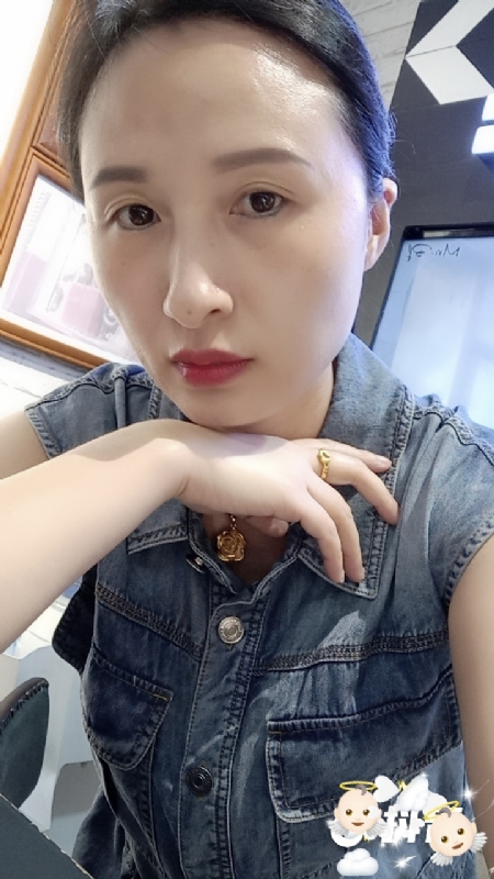 桃子的第三张照片--盐城相亲服务中心