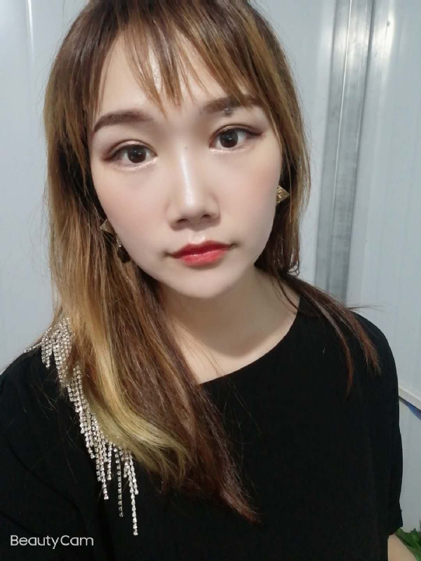 艾薇的第四张照片--盐城相亲服务中心