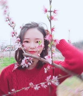 小桌子的第一张照片--盐城相亲服务中心
