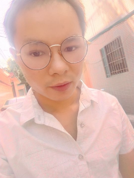 楠呐的第四张照片--盐城相亲服务中心