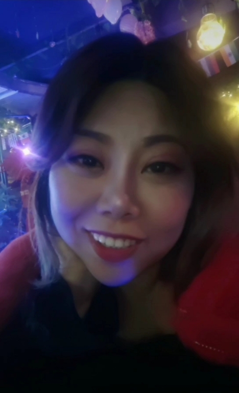 收快递的费仙女的第一张照片--盐城相亲服务中心