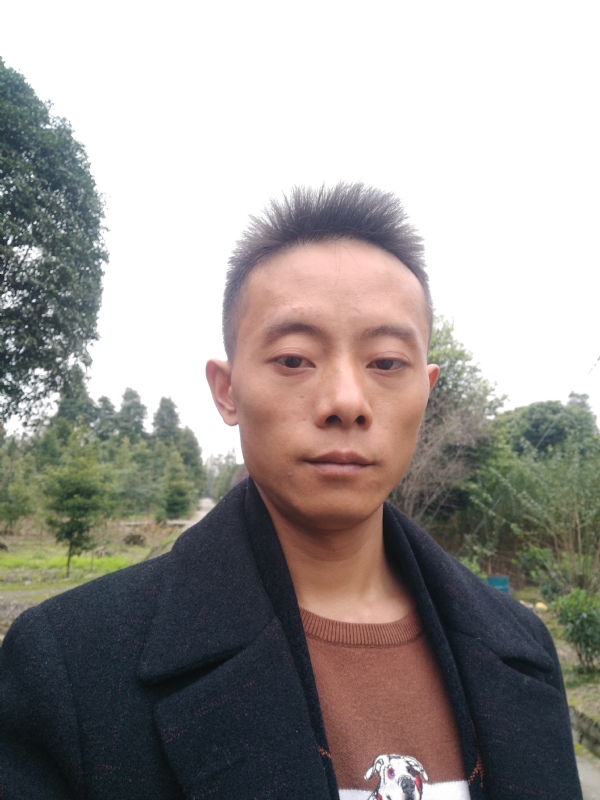 携手白头的第二张照片--盐城相亲服务中心