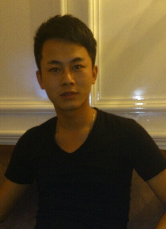 真情的流露的第一张照片--盐城相亲服务中心