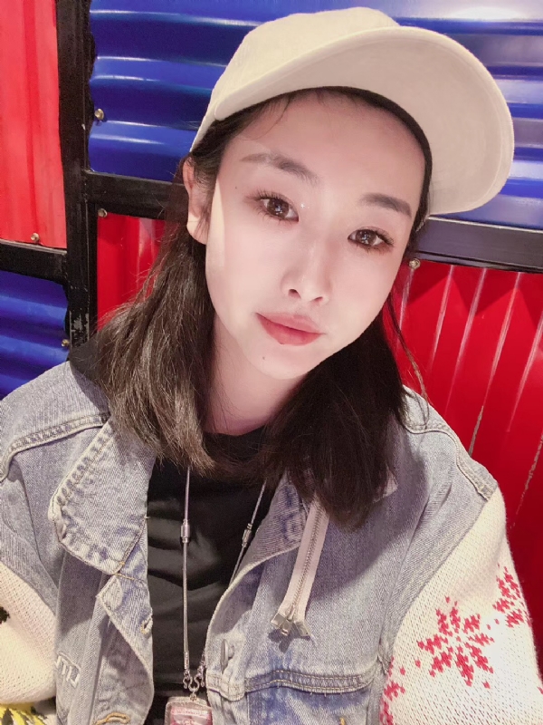 玲珑的第一张照片--盐城相亲服务中心