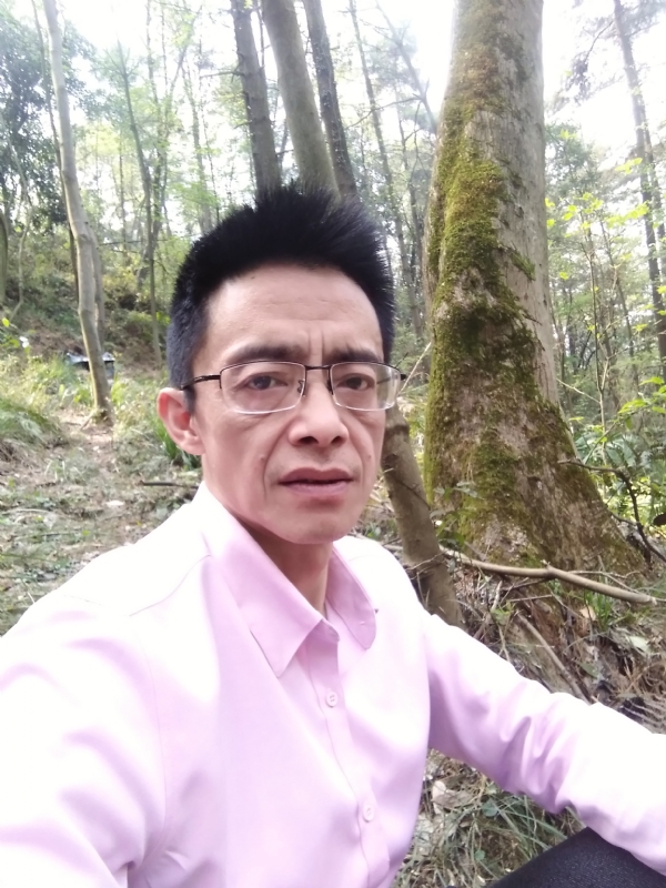 吴彬的第一张照片--盐城相亲服务中心