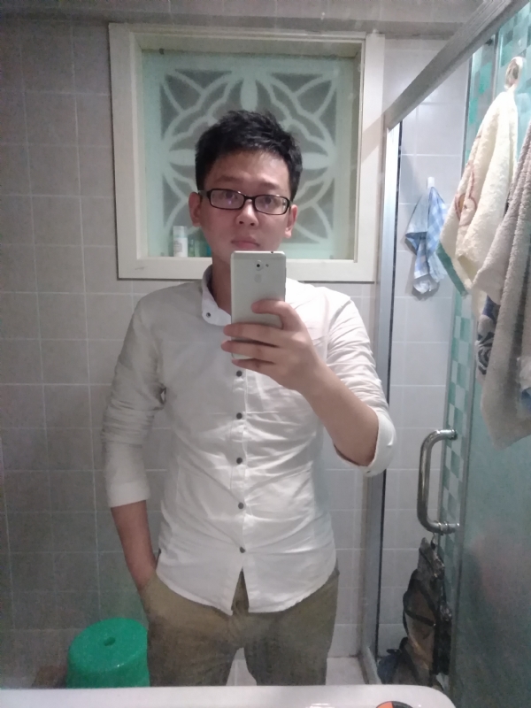 花谢魂伤的第一张照片--盐城相亲服务中心