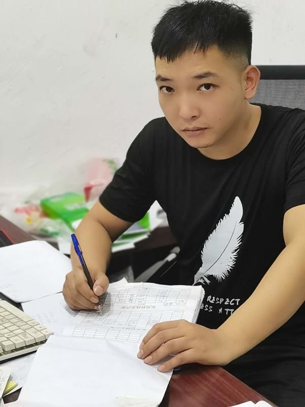 寻找另一伴的第一张照片--盐城相亲服务中心