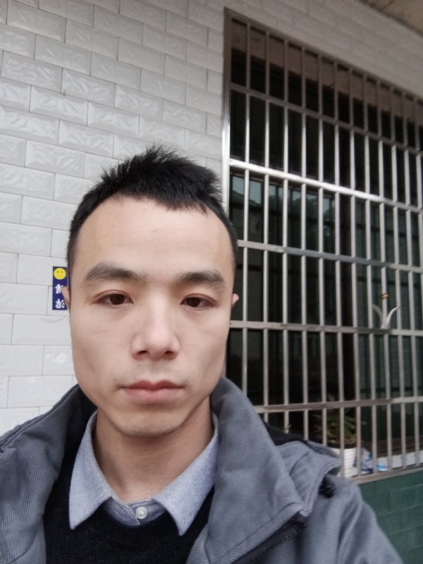 笑得那么开心的第二张照片--盐城相亲服务中心
