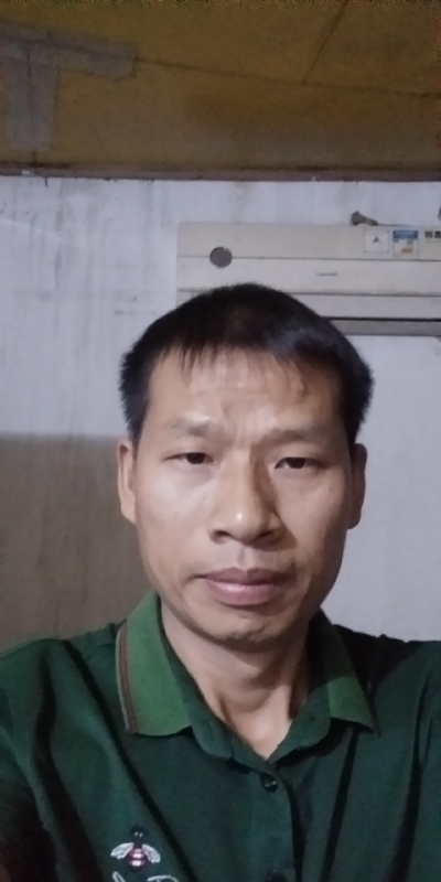 执着跋涉的第三张照片--盐城相亲服务中心
