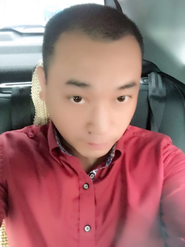 在一个路口等的第一张照片--盐城相亲服务中心