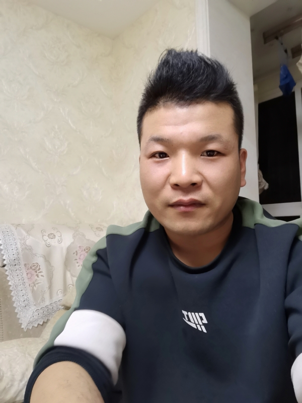 小猪猪的第一张照片--盐城相亲服务中心