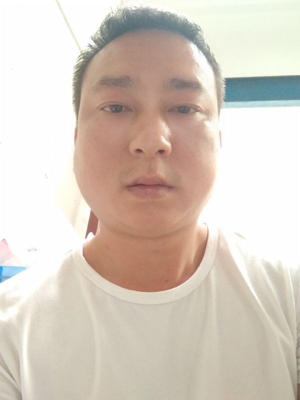 大叔的第一张照片--盐城相亲服务中心