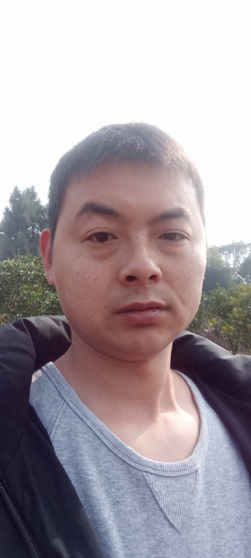 亲亲抱抱我爱你的第一张照片--盐城相亲服务中心