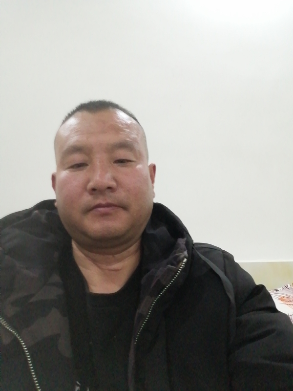 肖小江的第一张照片--盐城相亲服务中心