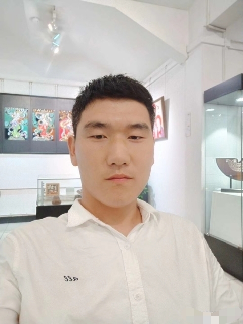 自律人生的第一张照片--盐城相亲服务中心
