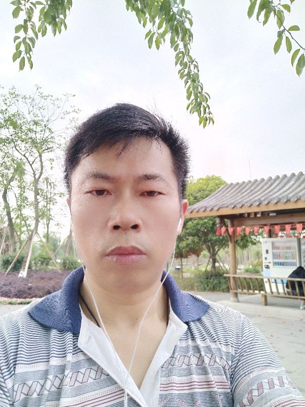 一个人的孤单的第一张照片--盐城相亲服务中心
