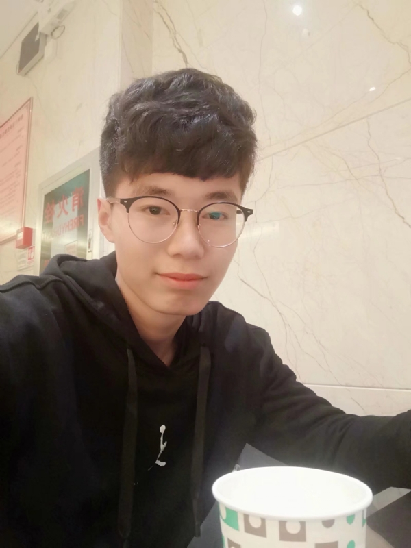 小张的第一张照片--盐城相亲服务中心